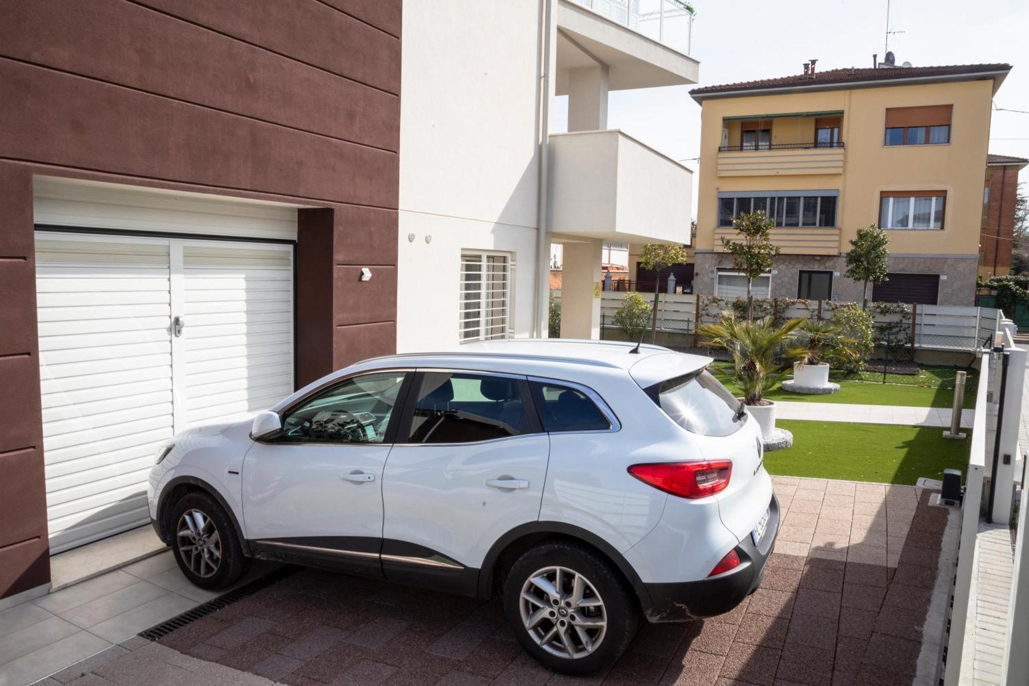 Maisonette Modena Park Exteriér fotografie